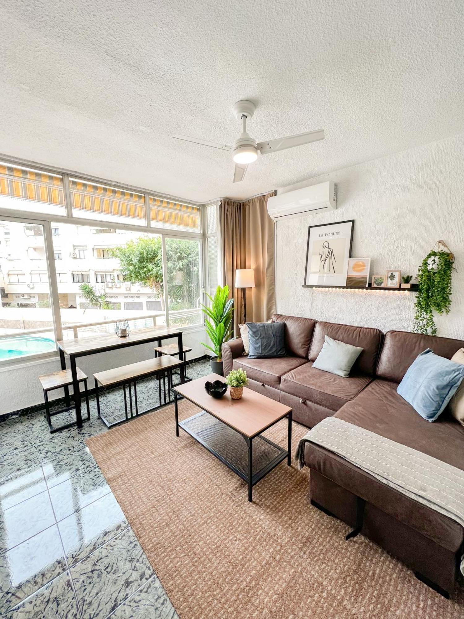شقة Cozy And Bright Flat With Pool توريمولينوس المظهر الخارجي الصورة