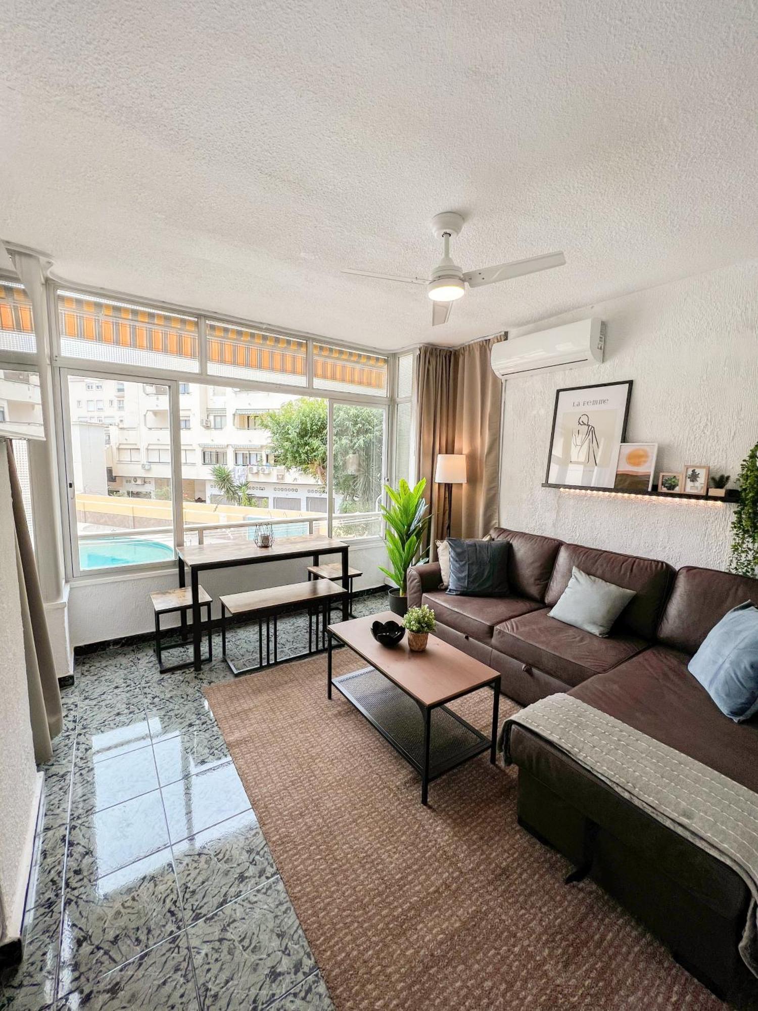 شقة Cozy And Bright Flat With Pool توريمولينوس المظهر الخارجي الصورة